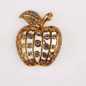 Vintage Rhinestone Apple brooche